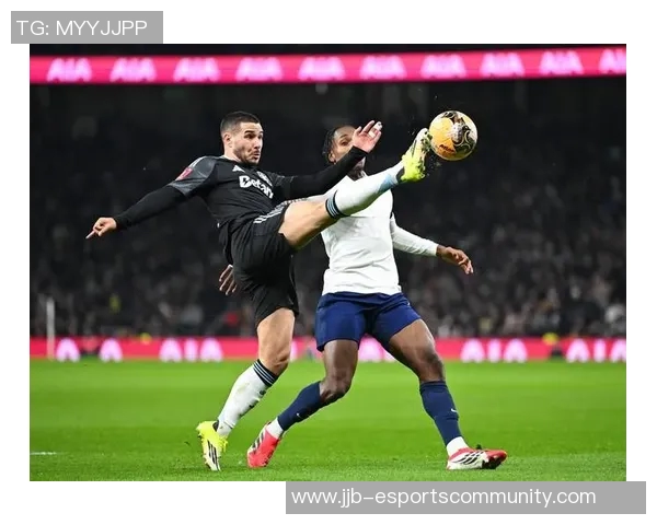 波尔图逆转热刺晋级足总杯神奇扑救点燃全场激情